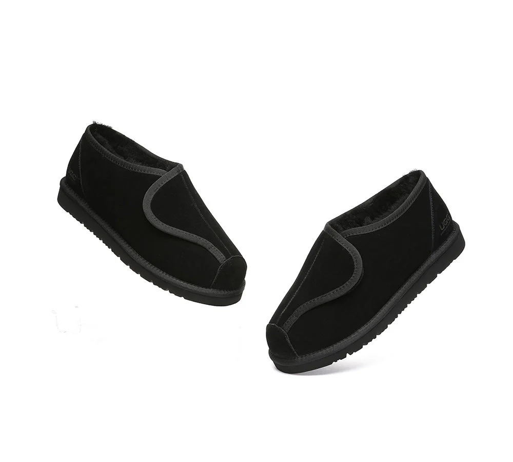 AUSTRALIAN SHEPHERD? UGG Slippers Sheepskin Wool Adjustable Tristen