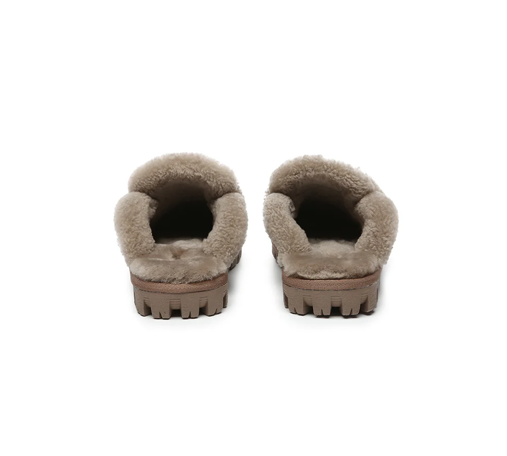 AUSTRALIAN SHEPHERD? UGG Slippers Women Sheepskin Wool Shearling Lined Rilee