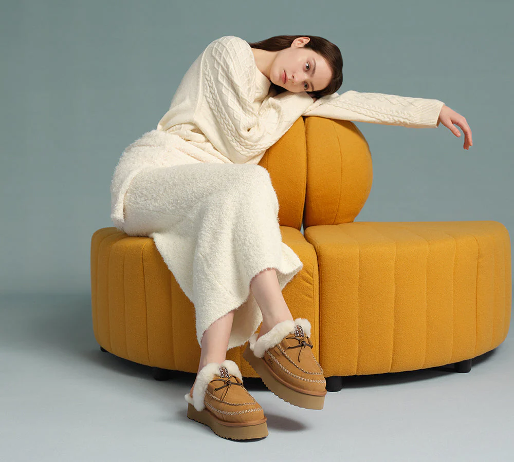 AUSTRALIAN SHEPHERD? UGG Slippers Women Sheepskin Wool Platform Sammy