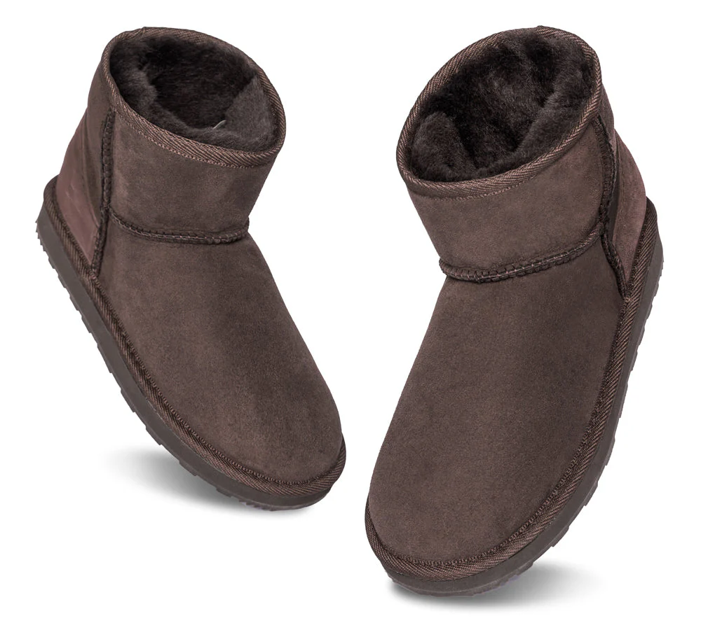 Urban UGG? UGG Boots Australian Made Sheepskin Wool Mini Classic II