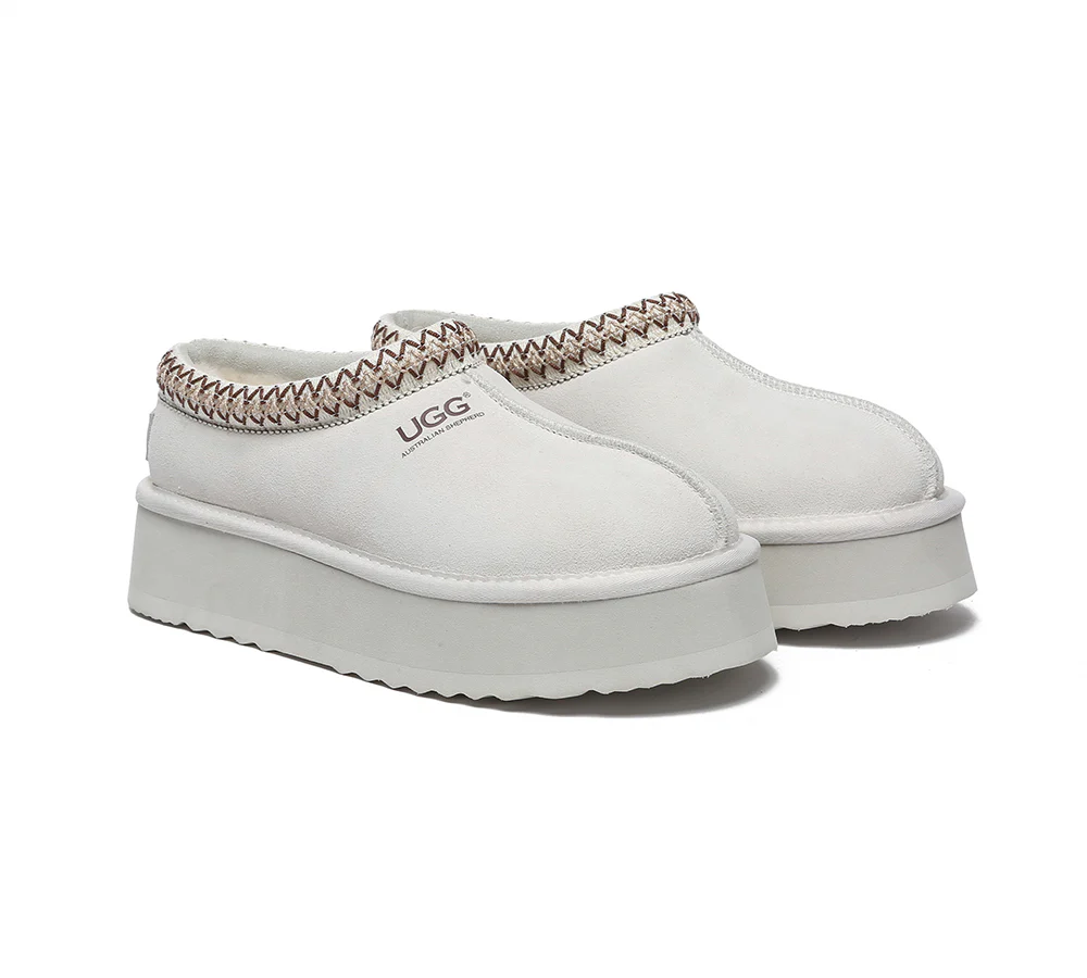 AUSTRALIAN SHEPHERD? UGG Slippers Sheepskin Wool Ankle Platform Tazzy Hippie