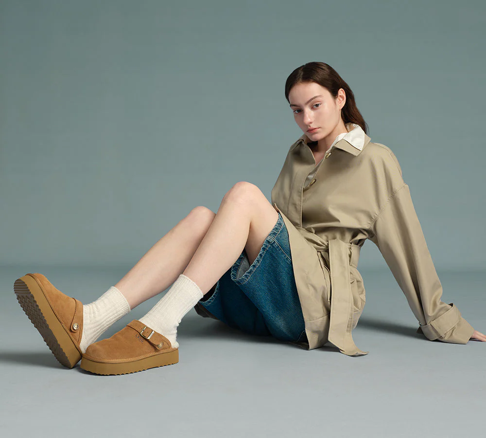 AUSTRALIAN SHEPHERD? UGG Slippers Sheepskin Wool Adjustable strap Platform Sadie