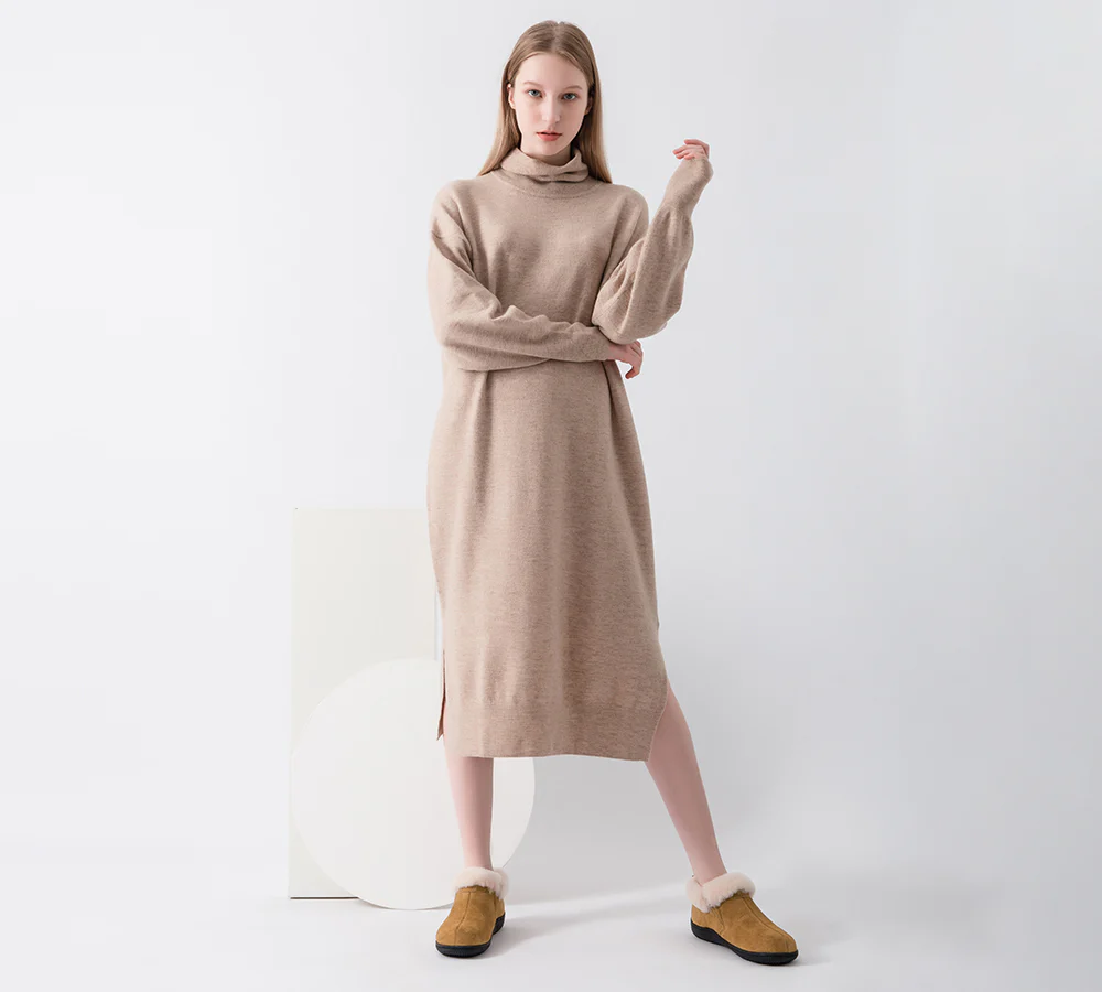 AUSTRALIAN SHEPHERD? UGG Slippers Sheepskin Wool Collar Ankle Daley