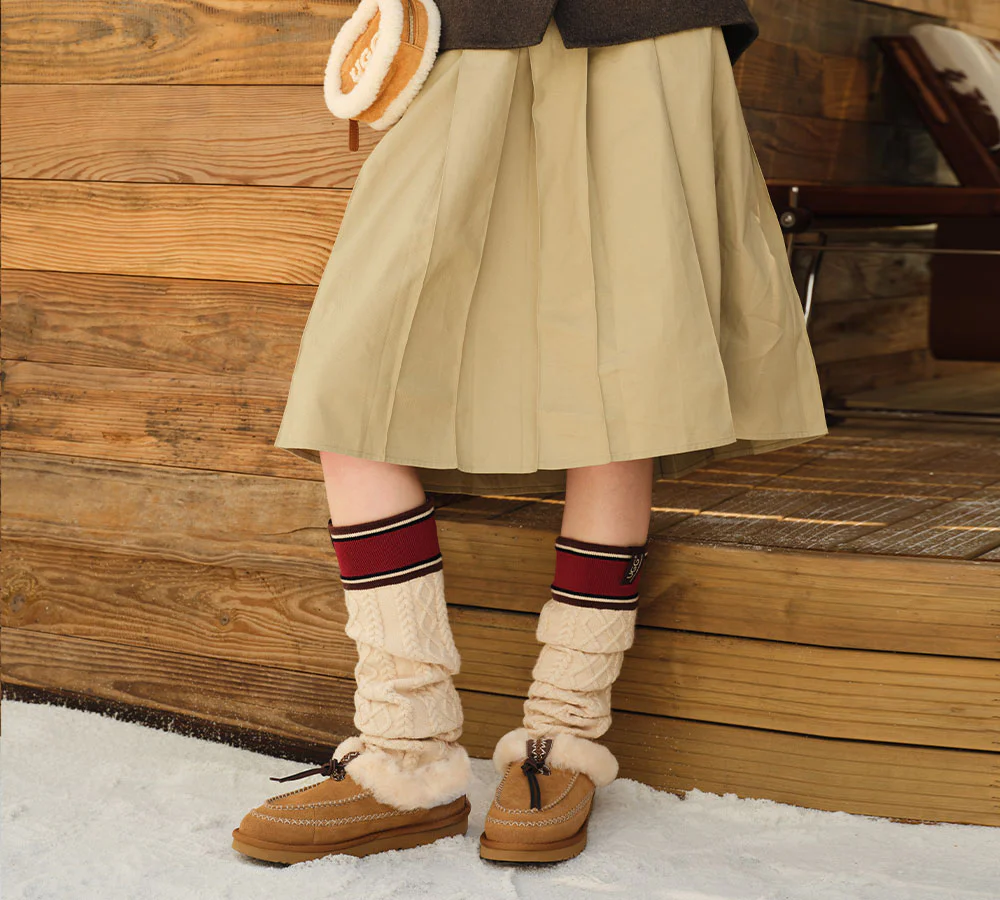 AUSTRALIAN SHEPHERD? UGG Slippers Sheepskin Wool Ankle Casual Draco Moccasins