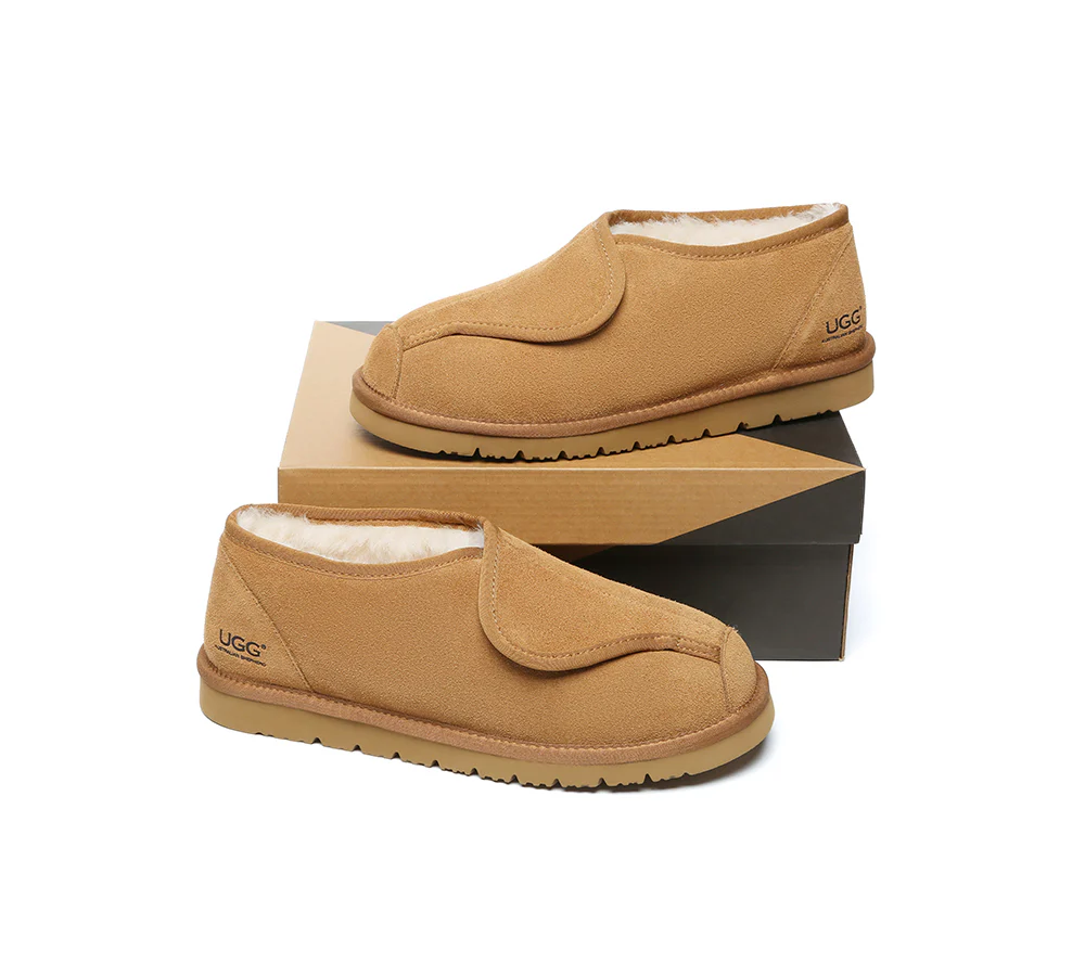 AUSTRALIAN SHEPHERD? UGG Slippers Sheepskin Wool Adjustable Tristen