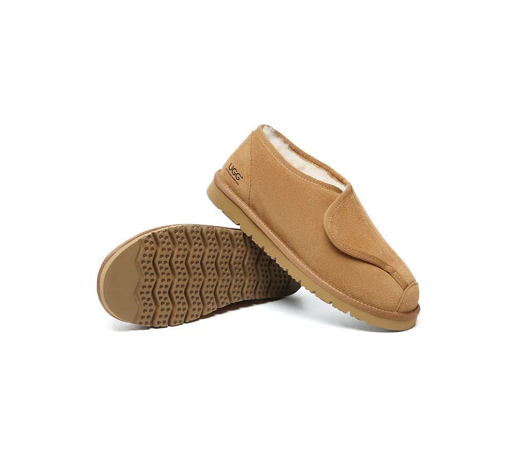 AUSTRALIAN SHEPHERD? UGG Slippers Sheepskin Wool Adjustable Tristen