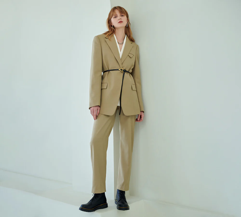 EVERAU? Women Leather Lace Up Black Chunky Boots Simona