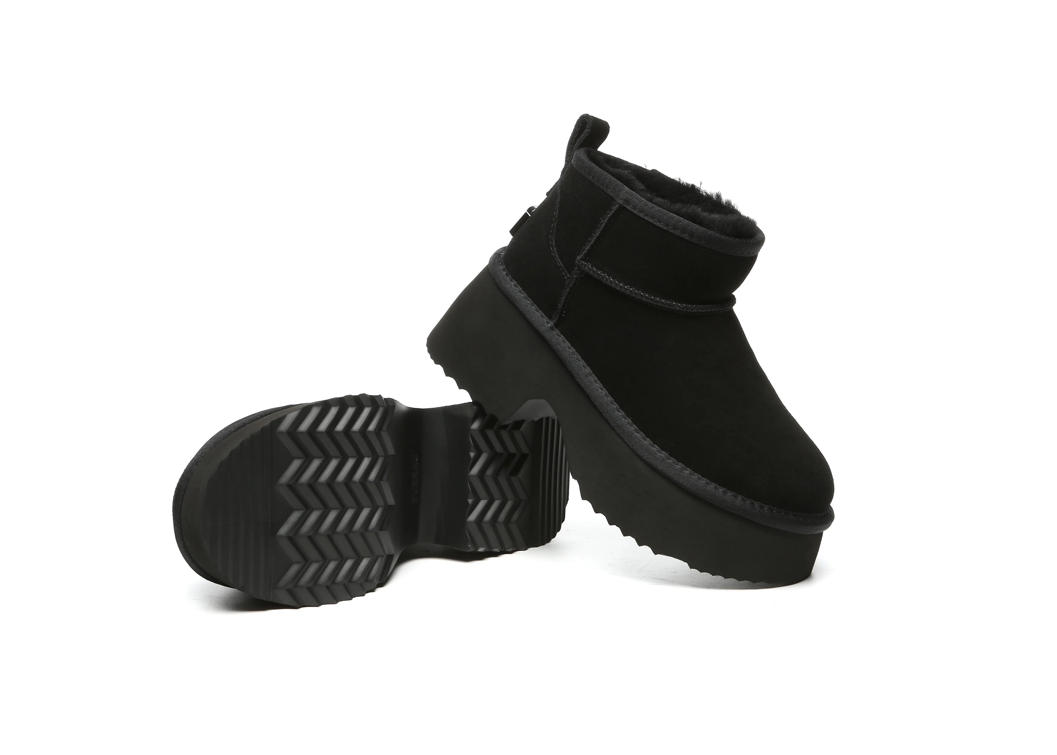 UGG EVERAU? UGG Boots Sheepskin Wool Ankle Chunky Platform Ariel