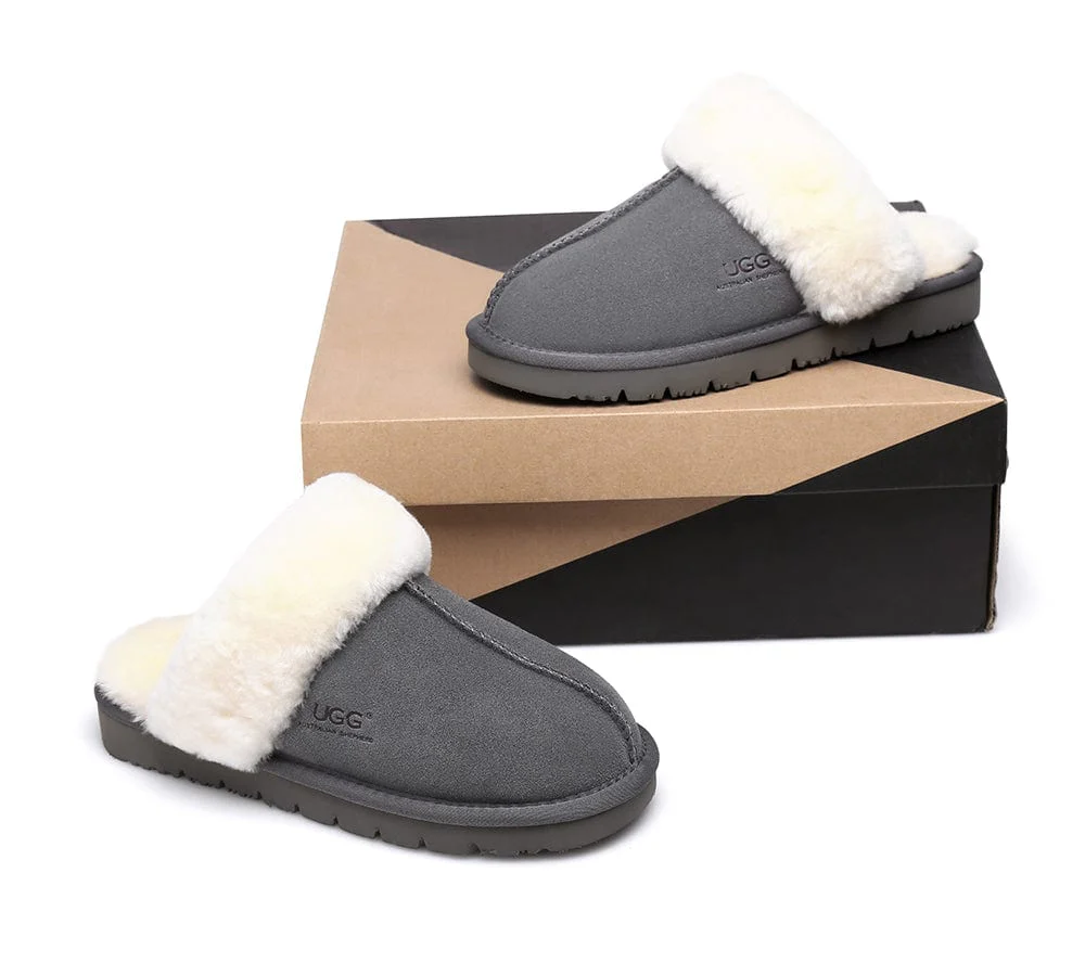 AUSTRALIAN SHEPHERD? UGG Slippers Sheepskin Wool Scuff Muffin