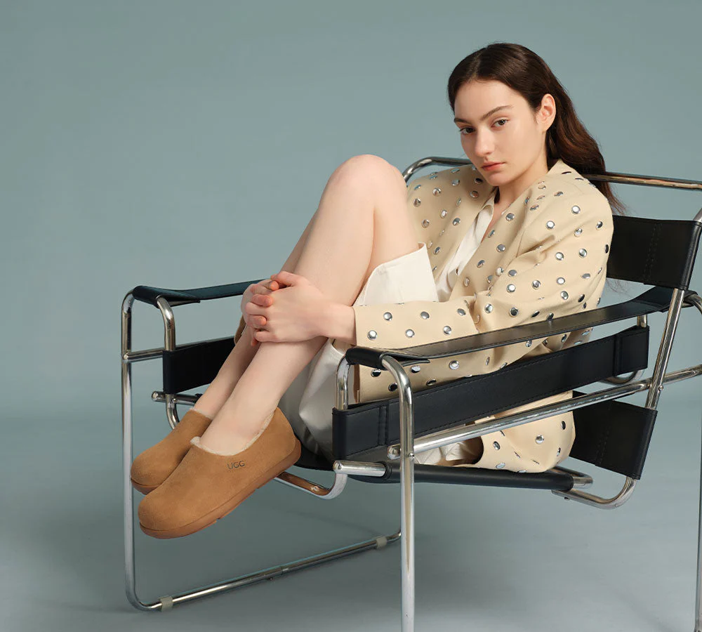 AUSTRALIAN SHEPHERD? UGG Slippers Sheepskin Wool Ankle Clog Brett