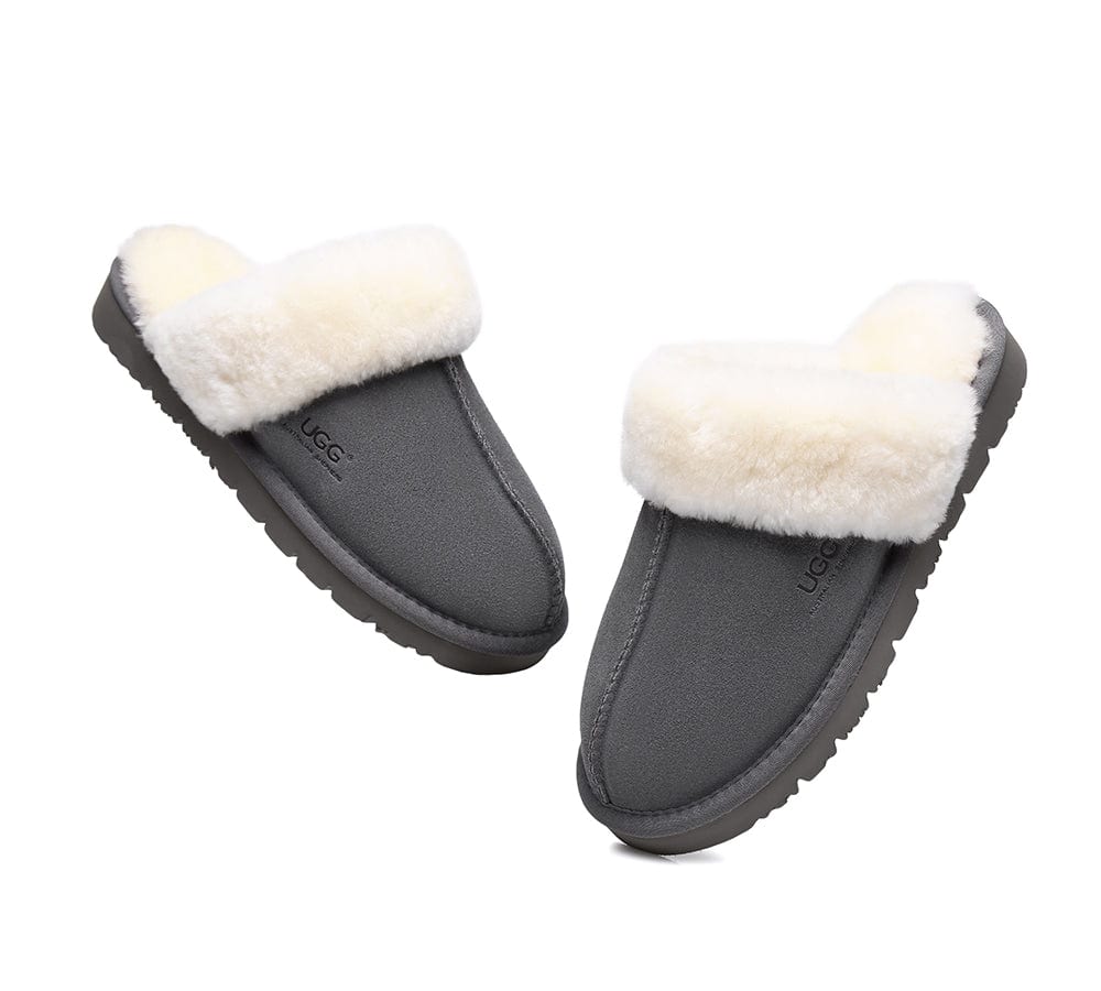 AUSTRALIAN SHEPHERD? UGG Slippers Sheepskin Wool Scuff Muffin