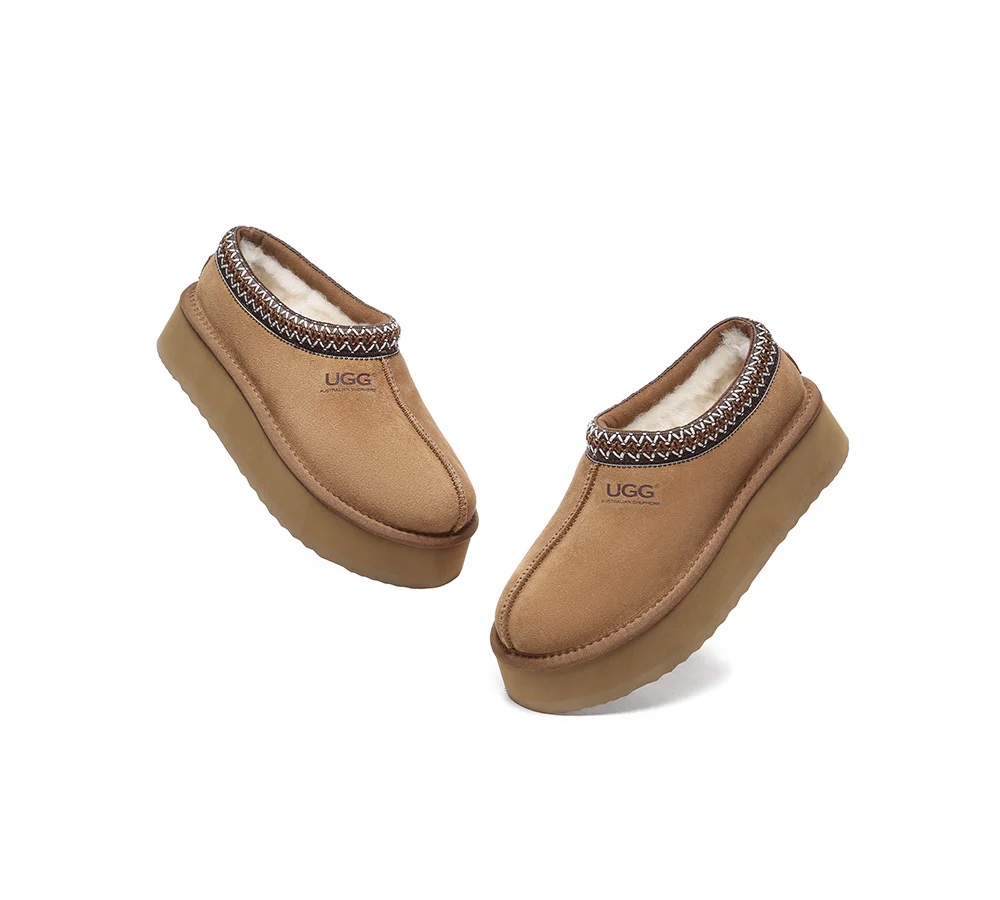 AUSTRALIAN SHEPHERD? UGG Slippers Sheepskin Wool Ankle Platform Tazzy Hippie