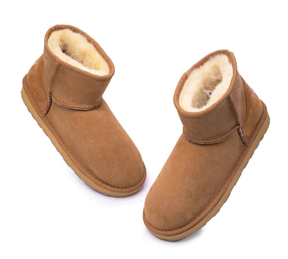 Urban UGG? UGG Boots Australian Made Sheepskin Wool Mini Classic II