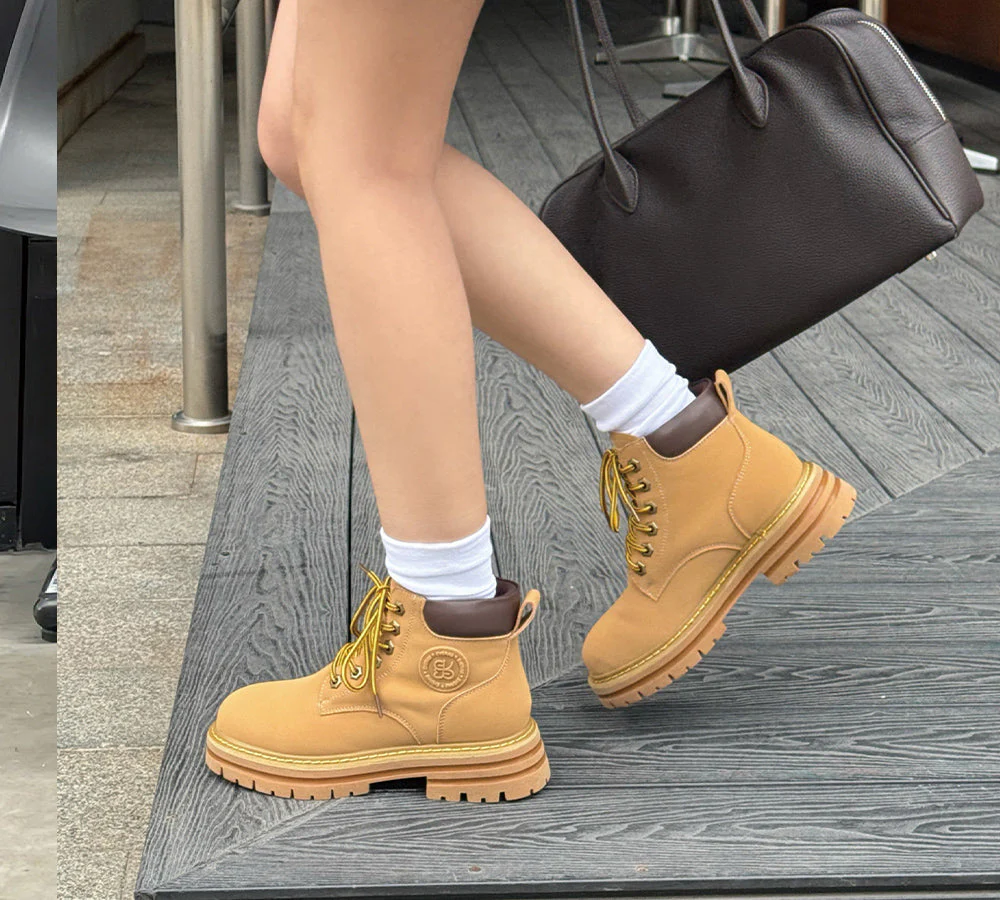 EVERAU? UGG Boots Women Leather Sheepskin Wool Lace Up Chunky Aubrey