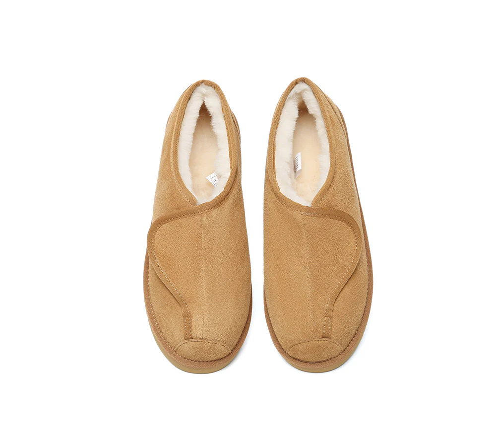 AUSTRALIAN SHEPHERD? UGG Slippers Sheepskin Wool Adjustable Tristen