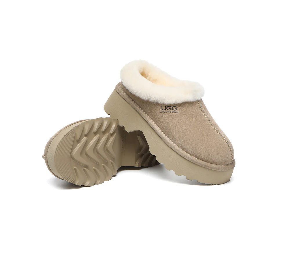 AUSTRALIAN SHEPHERD? UGG Slippers Sheepskin Wool Ankle Chunky Platform Adrian