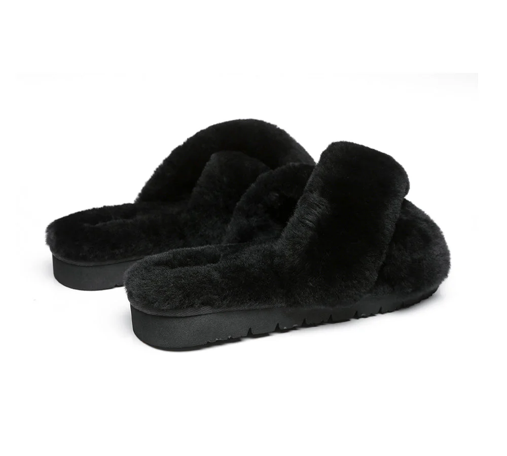 AUSTRALIAN SHEPHERD? UGG Women Crossover Fluffy Slides Leanna