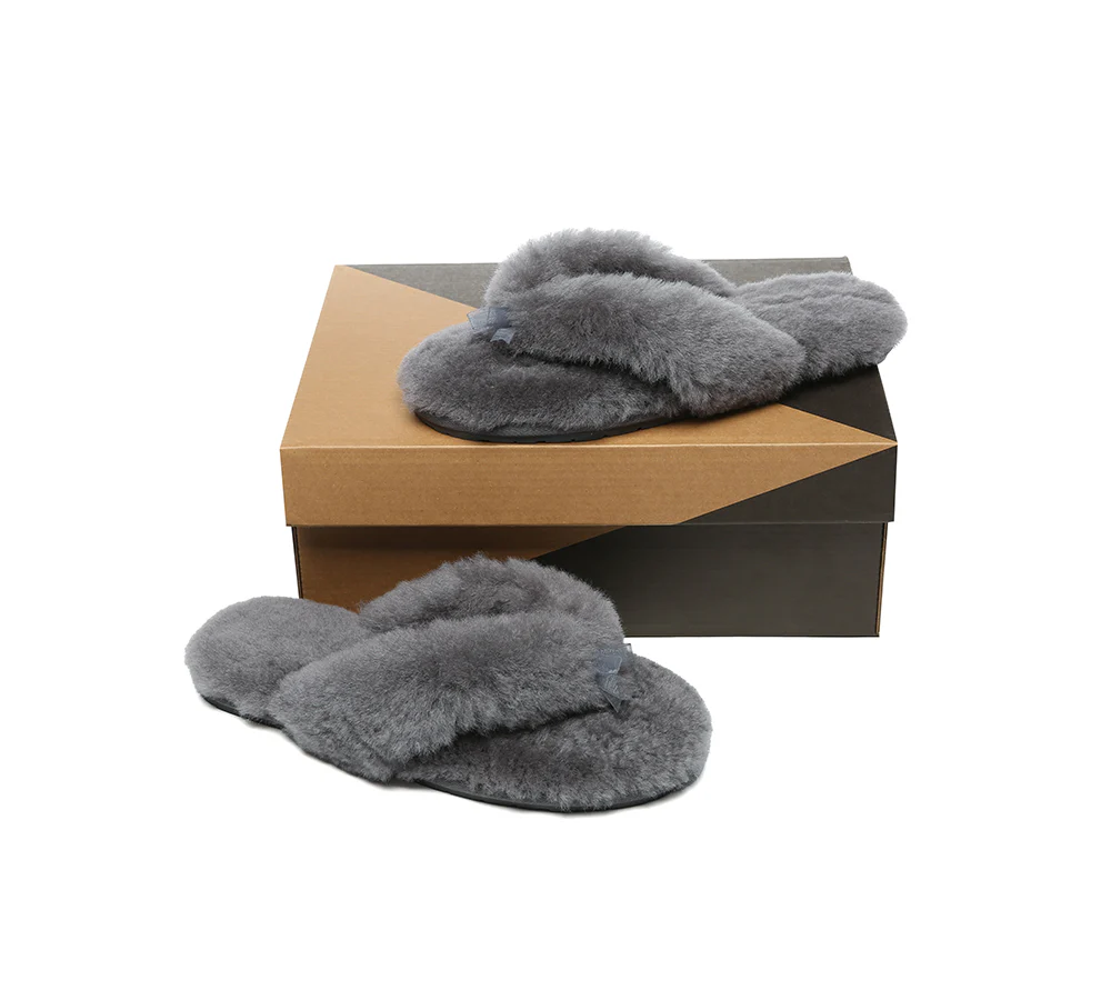 AUSTRALIAN SHEPHERD? UGG Thongs Women Fluffy Slides Farah
