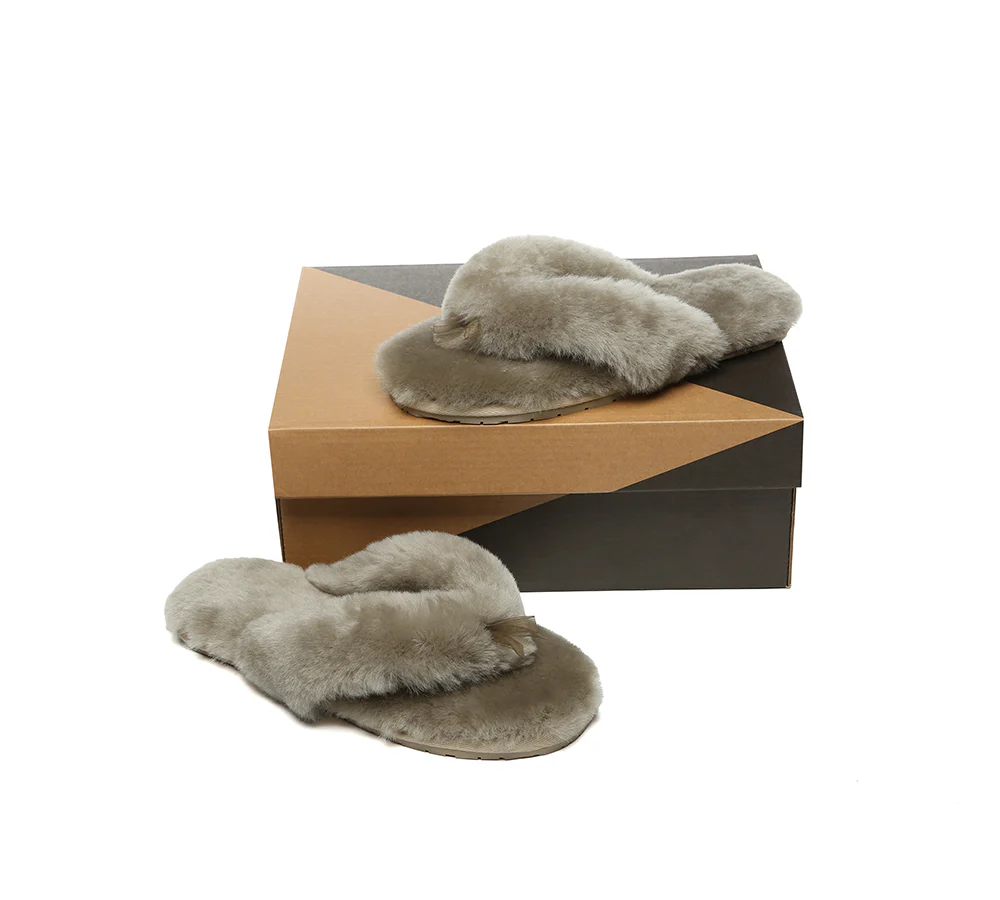 AUSTRALIAN SHEPHERD? UGG Thongs Women Fluffy Slides Farah