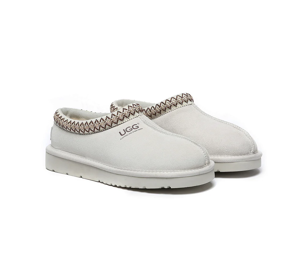 AUSTRALIAN SHEPHERD? UGG Slippers Sheepskin Wool Ankle Tazzy Hippie