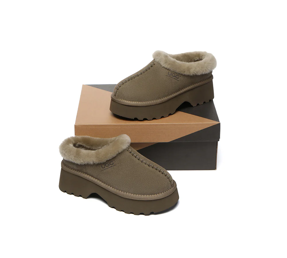 AUSTRALIAN SHEPHERD? UGG Slippers Sheepskin Wool Ankle Chunky Platform Adrian