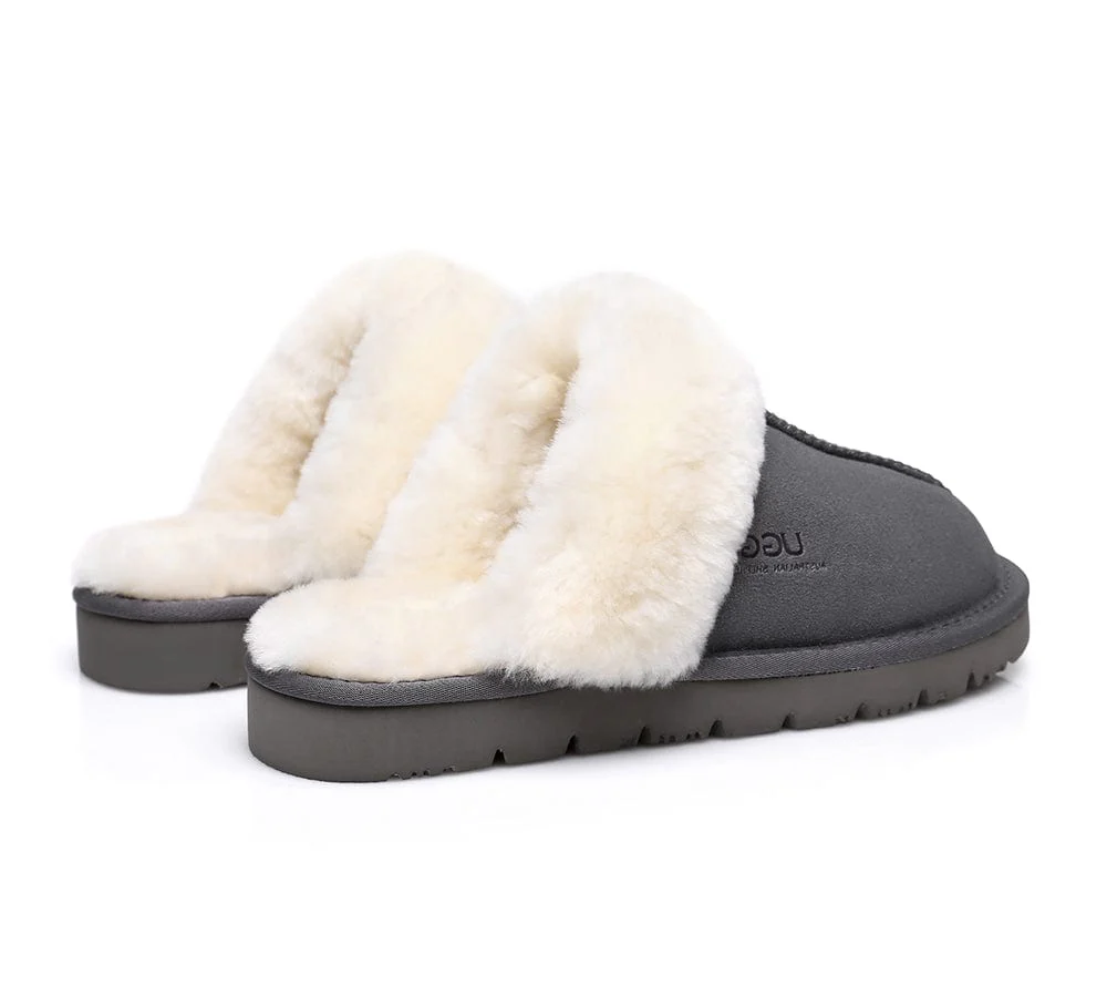 AUSTRALIAN SHEPHERD? UGG Slippers Sheepskin Wool Scuff Muffin
